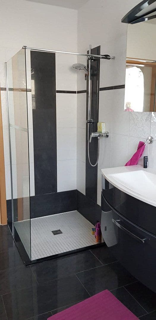 Predaj domu 75 m², pozemok 454 m², Berlin-Altglienicke, Berlín Predaj domu 75 m², pozemok 454 m², Berlin-Altglienicke, Berlín