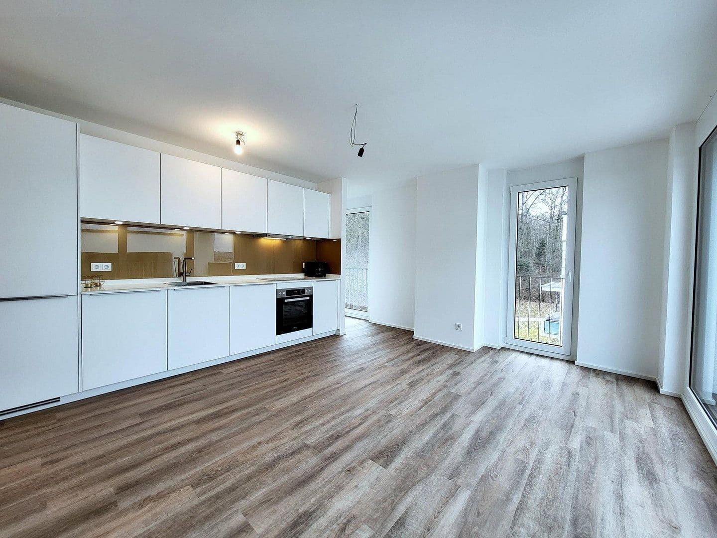Prenájom bytu 3-izbový 102 m², In den Akademiegärten 3, Neuhausen auf den Fildern, Bádensko-Wurttembersko Prenájom bytu 3-izbový 102 m², In den Akademiegärten 3, Neuhausen auf den Fildern, Bádensko-Wurttembersko