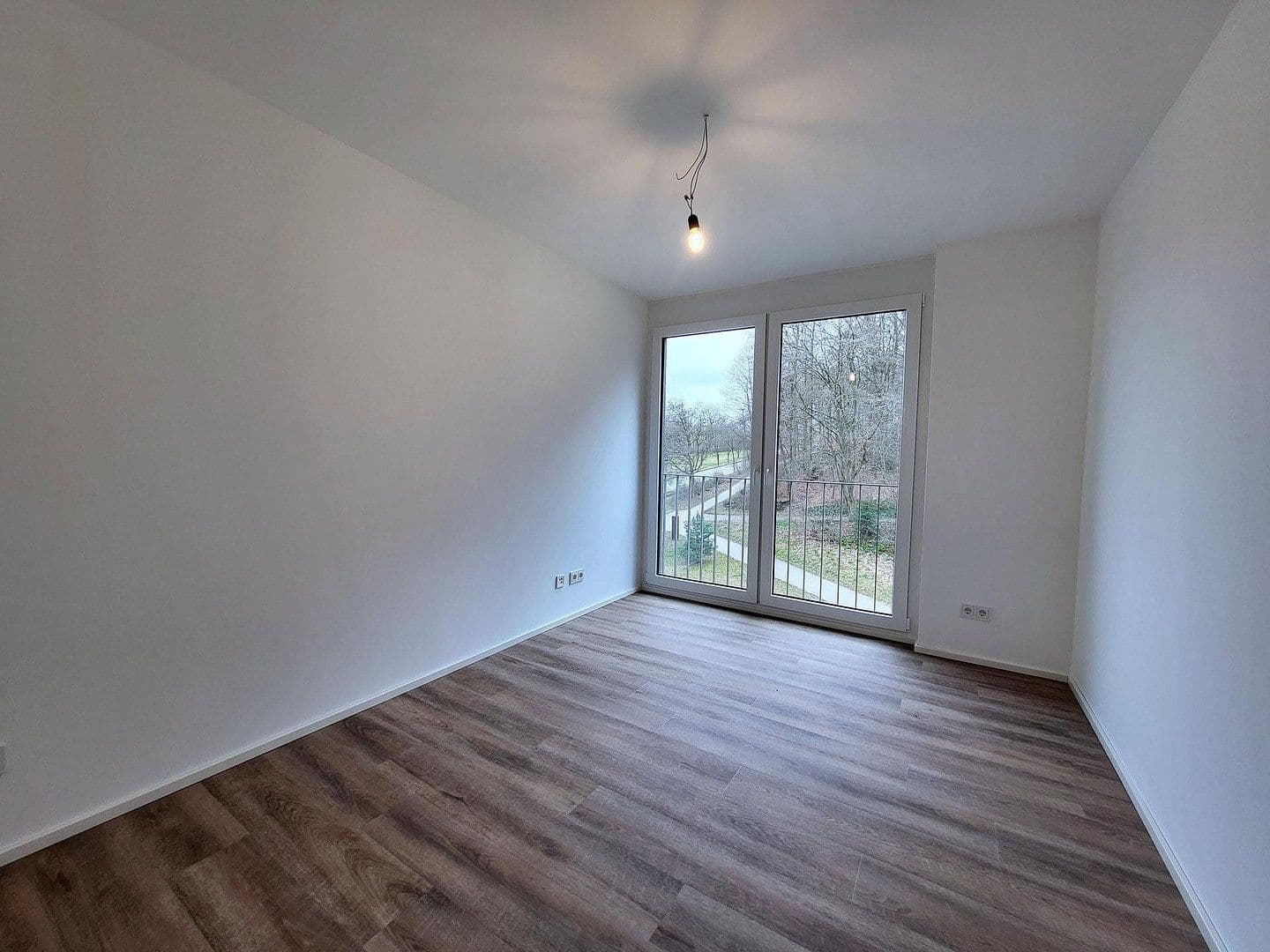 Prenájom bytu 3-izbový 102 m², In den Akademiegärten 3, Neuhausen auf den Fildern, Bádensko-Wurttembersko Prenájom bytu 3-izbový 102 m², In den Akademiegärten 3, Neuhausen auf den Fildern, Bádensko-Wurttembersko