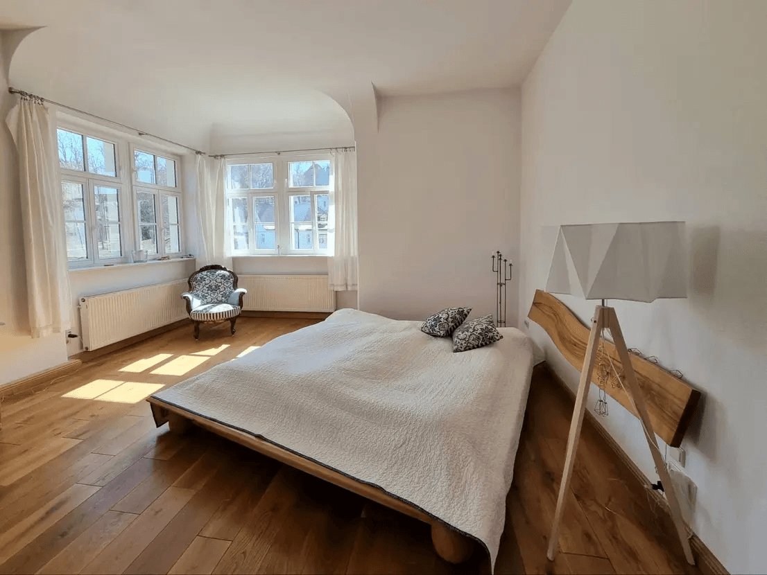 Predaj domu 273 m², pozemok 661 m², Buchholzstraße 24, Naumburg (Saale), Sasko-Anhaltsko Predaj domu 273 m², pozemok 661 m², Buchholzstraße 24, Naumburg (Saale), Sasko-Anhaltsko