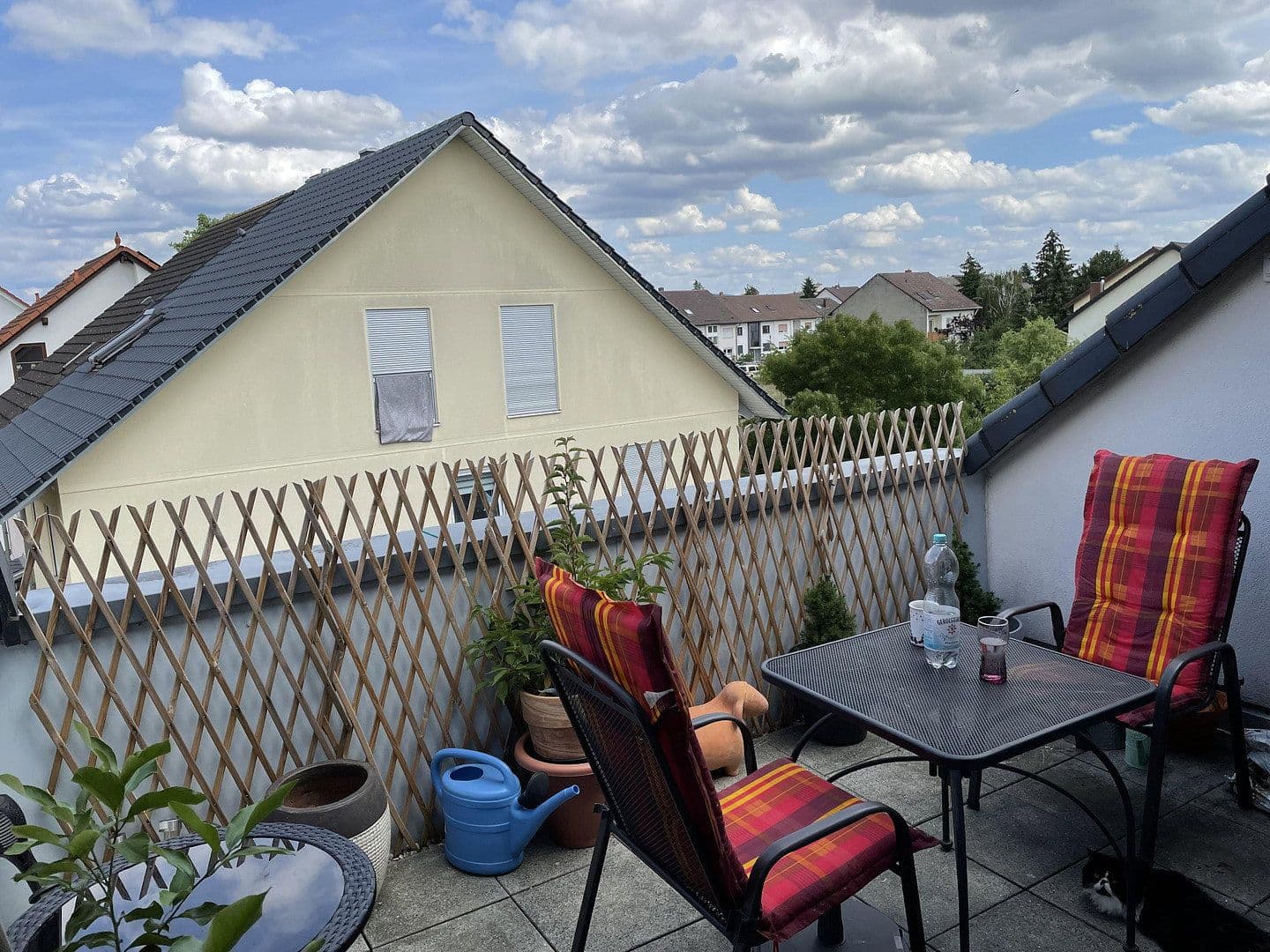 Prenájom bytu 4-izbový 105 m², Brühl, Bádensko-Wurttembersko Prenájom bytu 4-izbový 105 m², Brühl, Bádensko-Wurttembersko