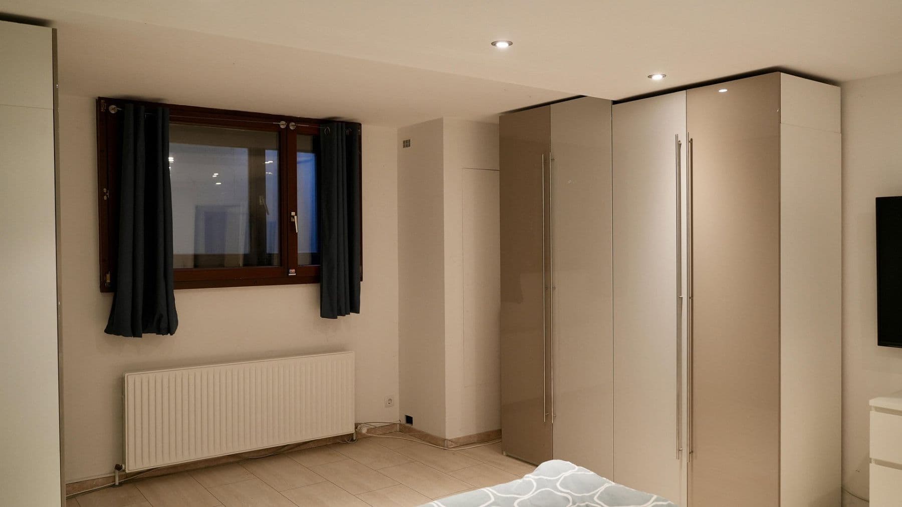 Prenájom bytu 3-izbový 115 m², Wiesbaden, Hesensko Prenájom bytu 3-izbový 115 m², Wiesbaden, Hesensko