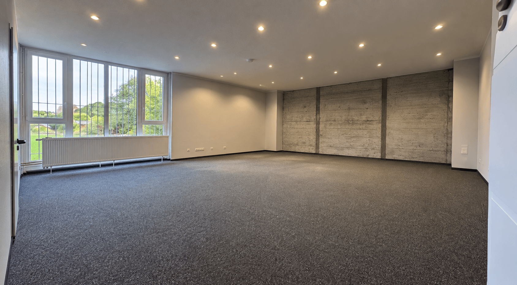 Prenájom nebytového priestoru 22.000 m², Steinbergstr. 3, Leipzig OT Holzhausen, Sasko Prenájom nebytového priestoru 22.000 m², Steinbergstr. 3, Leipzig OT Holzhausen, Sasko