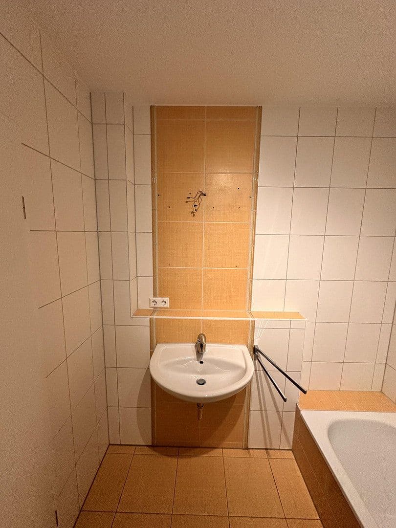 Prenájom bytu 3-izbový 70 m², Herdweg 2, Erlenbach, Bádensko-Wurttembersko Prenájom bytu 3-izbový 70 m², Herdweg 2, Erlenbach, Bádensko-Wurttembersko