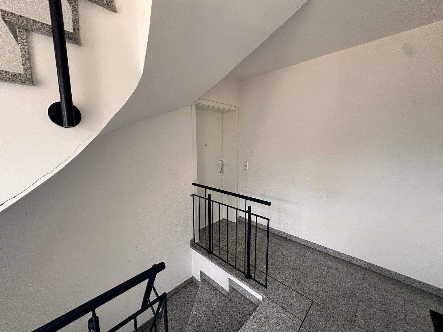 Prenájom bytu 3-izbový 70 m², Herdweg 2, Erlenbach, Bádensko-Wurttembersko Prenájom bytu 3-izbový 70 m², Herdweg 2, Erlenbach, Bádensko-Wurttembersko