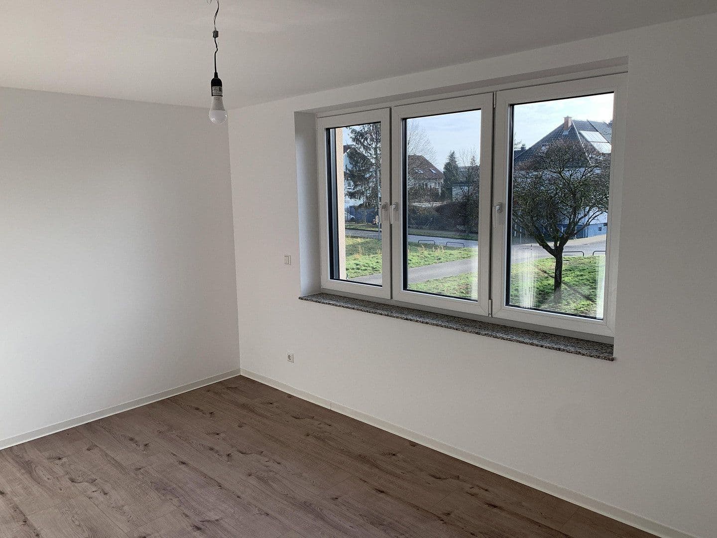 Prenájom bytu 3-izbový 86 m², Hirschäckerstraße 2, Karlsruhe, Bádensko-Wurttembersko Prenájom bytu 3-izbový 86 m², Hirschäckerstraße 2, Karlsruhe, Bádensko-Wurttembersko