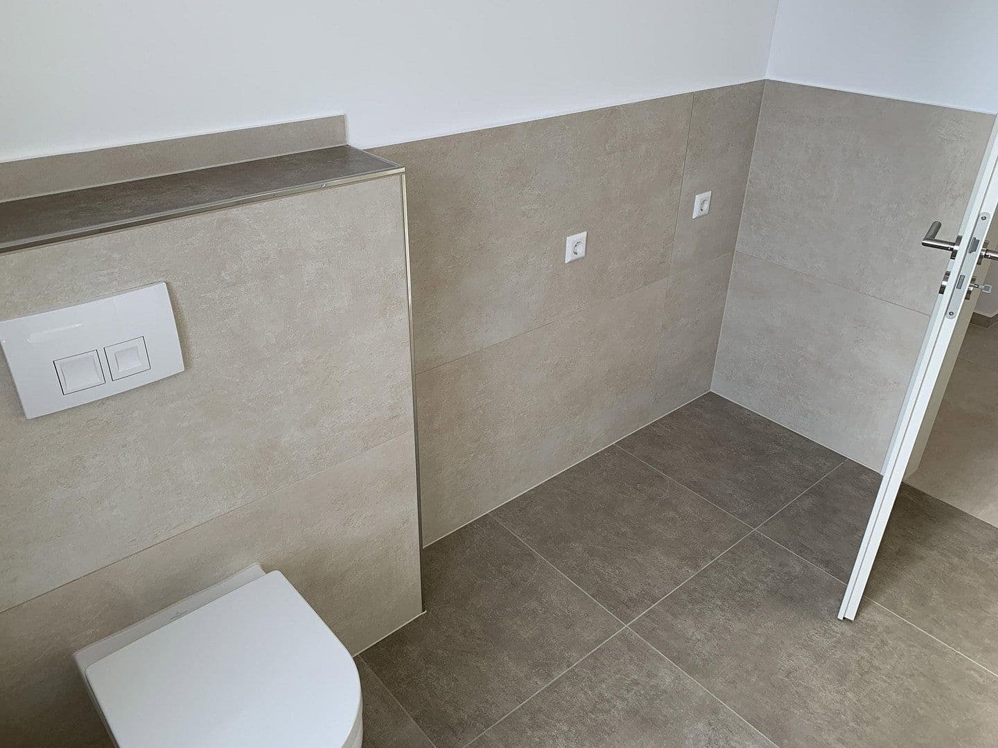 Prenájom bytu 3-izbový 86 m², Hirschäckerstraße 2, Karlsruhe, Bádensko-Wurttembersko Prenájom bytu 3-izbový 86 m², Hirschäckerstraße 2, Karlsruhe, Bádensko-Wurttembersko