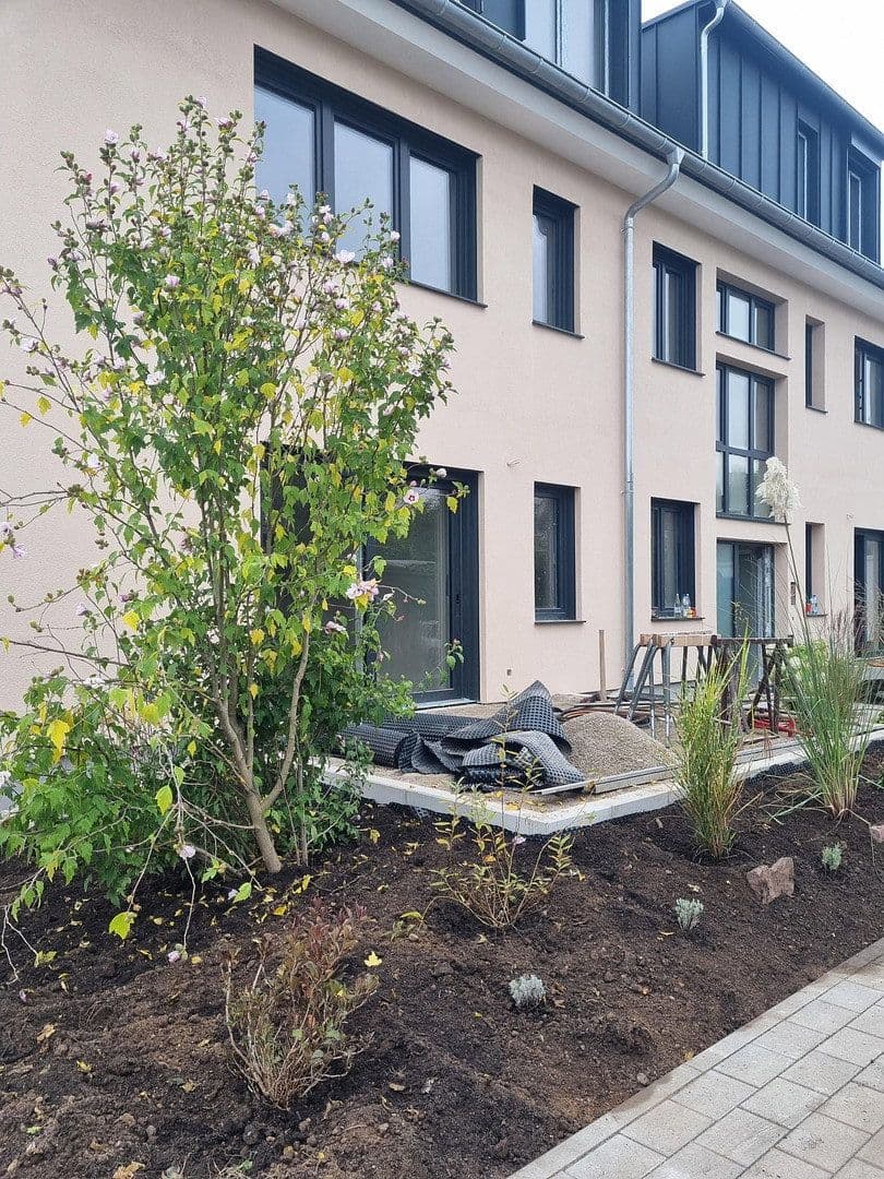 Prenájom bytu 3-izbový 86 m², Hirschäckerstraße 2, Karlsruhe, Bádensko-Wurttembersko Prenájom bytu 3-izbový 86 m², Hirschäckerstraße 2, Karlsruhe, Bádensko-Wurttembersko