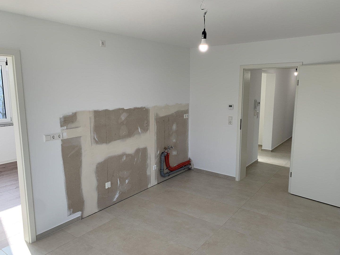 Prenájom bytu 3-izbový 86 m², Hirschäckerstraße 2, Karlsruhe, Bádensko-Wurttembersko Prenájom bytu 3-izbový 86 m², Hirschäckerstraße 2, Karlsruhe, Bádensko-Wurttembersko