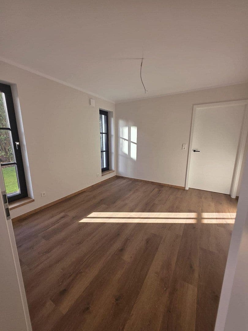 Prenájom bytu 4-izbový 122 m², Hamburg, Hamburg Prenájom bytu 4-izbový 122 m², Hamburg, Hamburg