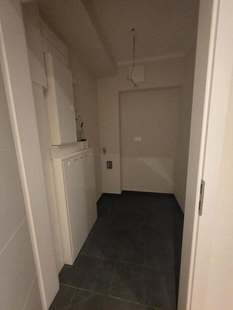 Prenájom bytu 4-izbový 122 m², Hamburg, Hamburg Prenájom bytu 4-izbový 122 m², Hamburg, Hamburg