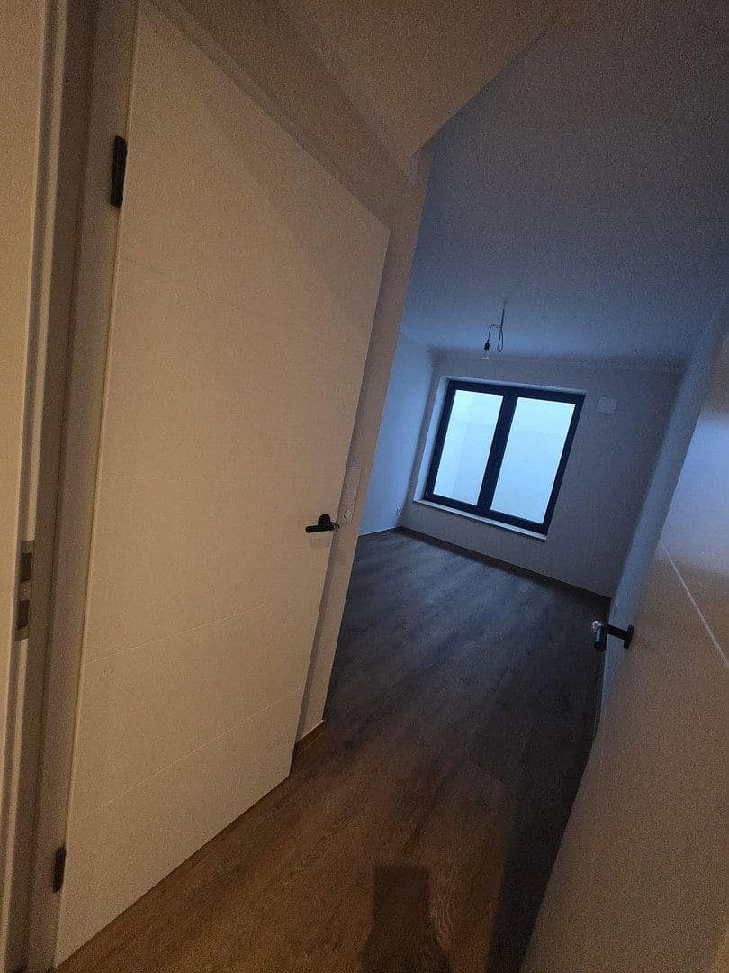 Prenájom bytu 4-izbový 122 m², Hamburg, Hamburg Prenájom bytu 4-izbový 122 m², Hamburg, Hamburg