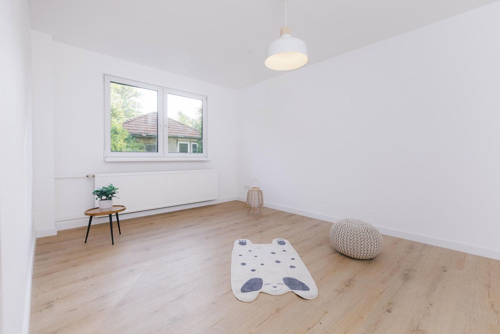 Predaj domu 104 m², pozemok 1.140 m², Falkensee, Brandenbursko Predaj domu 104 m², pozemok 1.140 m², Falkensee, Brandenbursko
