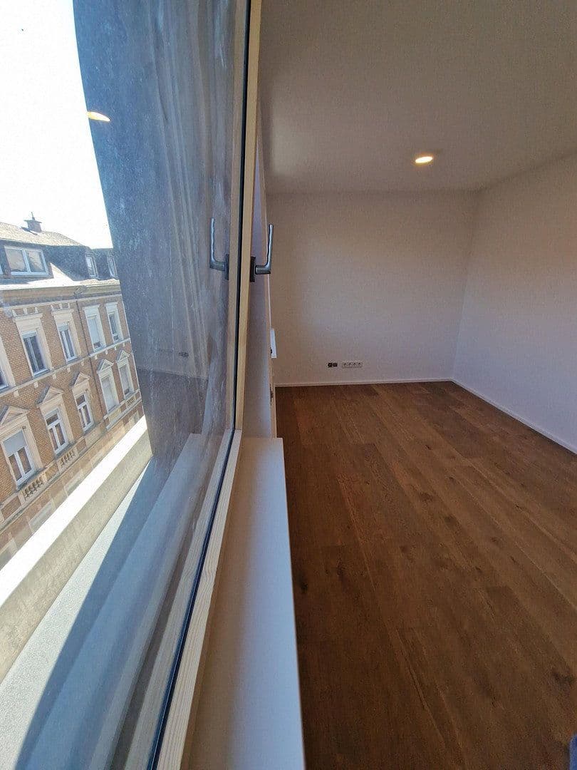 Prenájom bytu 3-izbový 84 m², Wallstraße 8, Trier, Porýnie-Falcko Prenájom bytu 3-izbový 84 m², Wallstraße 8, Trier, Porýnie-Falcko