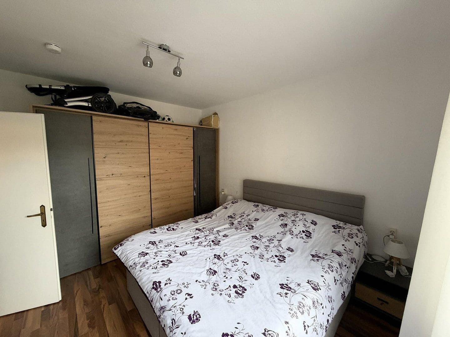 Prenájom bytu 2-izbový 55 m², Kirchplatz 12, Solingen, Severné Porýnie - Westfálsko Prenájom bytu 2-izbový 55 m², Kirchplatz 12, Solingen, Severné Porýnie - Westfálsko