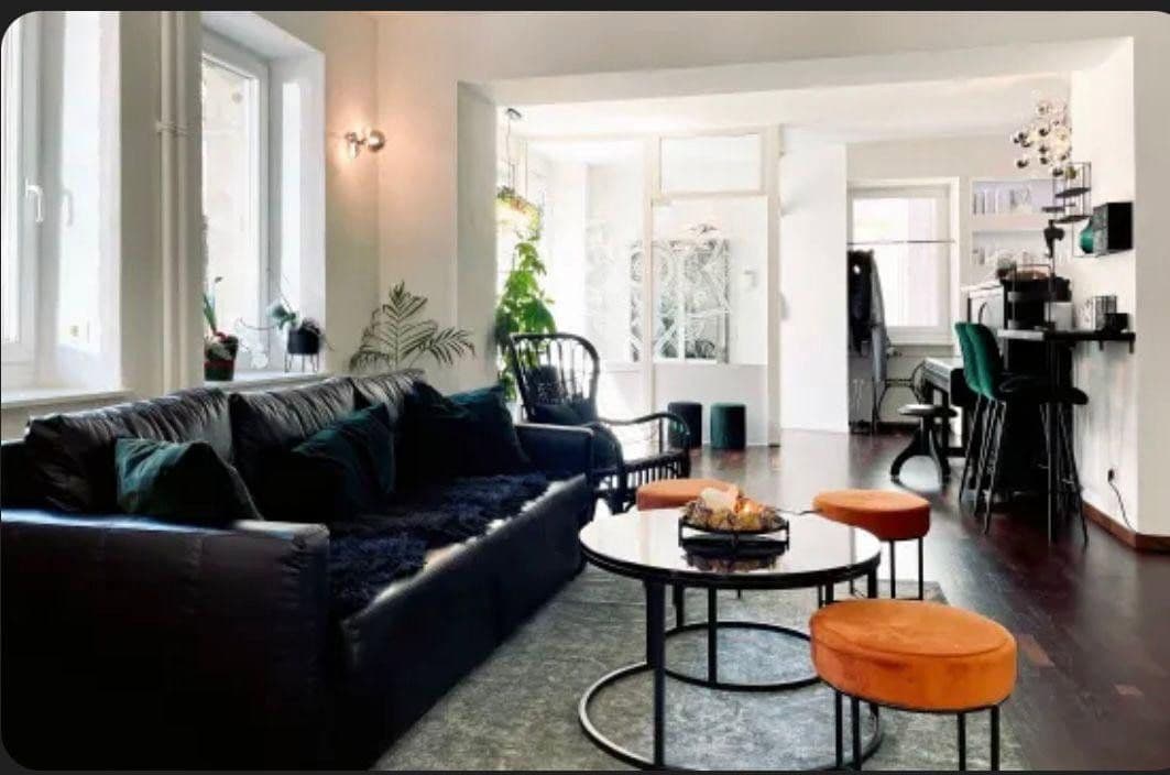 Prenájom nebytového priestoru 150 m², Böblingen, Bádensko-Wurttembersko Prenájom nebytového priestoru 150 m², Böblingen, Bádensko-Wurttembersko