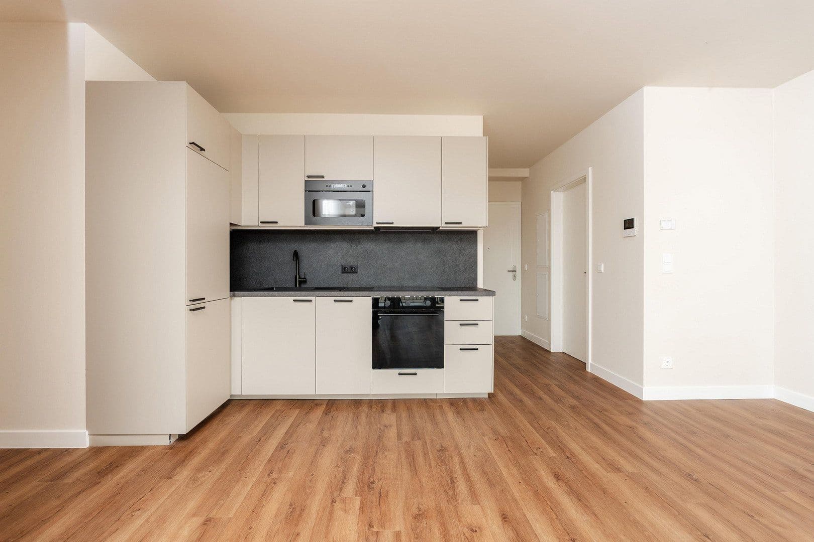 Prenájom bytu 2-izbový 51 m², Schwielowsee, Brandenbursko Prenájom bytu 2-izbový 51 m², Schwielowsee, Brandenbursko