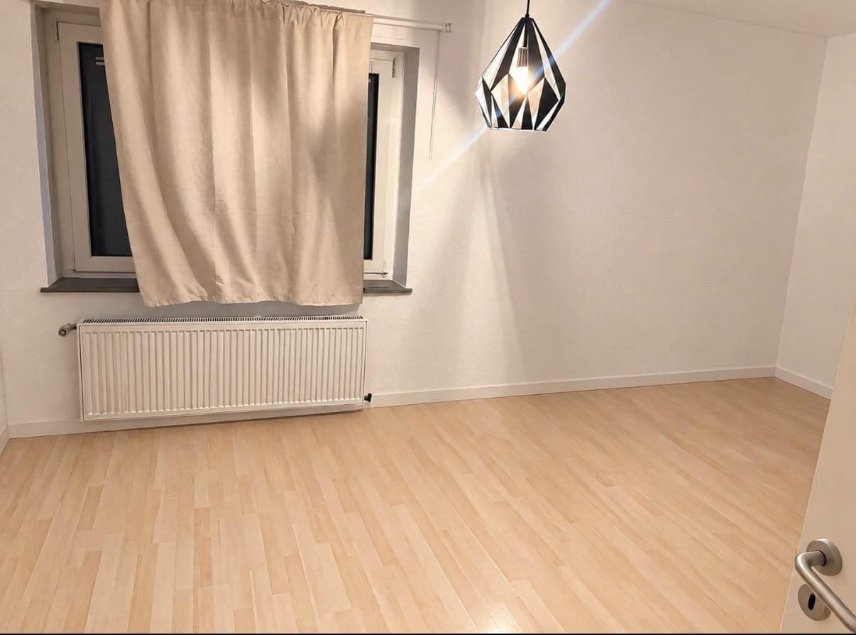 Prenájom bytu 3-izbový 93 m², Römerstraße 44, Enkenbach-Alsenborn, Porýnie-Falcko Prenájom bytu 3-izbový 93 m², Römerstraße 44, Enkenbach-Alsenborn, Porýnie-Falcko