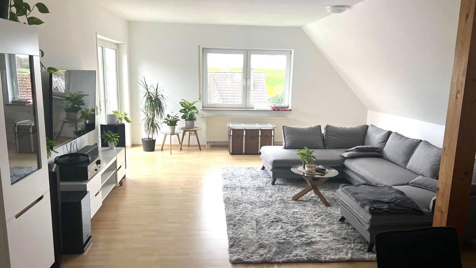 Prenájom bytu 4-izbový 100 m², Heilberscheid, Porýnie-Falcko Prenájom bytu 4-izbový 100 m², Heilberscheid, Porýnie-Falcko