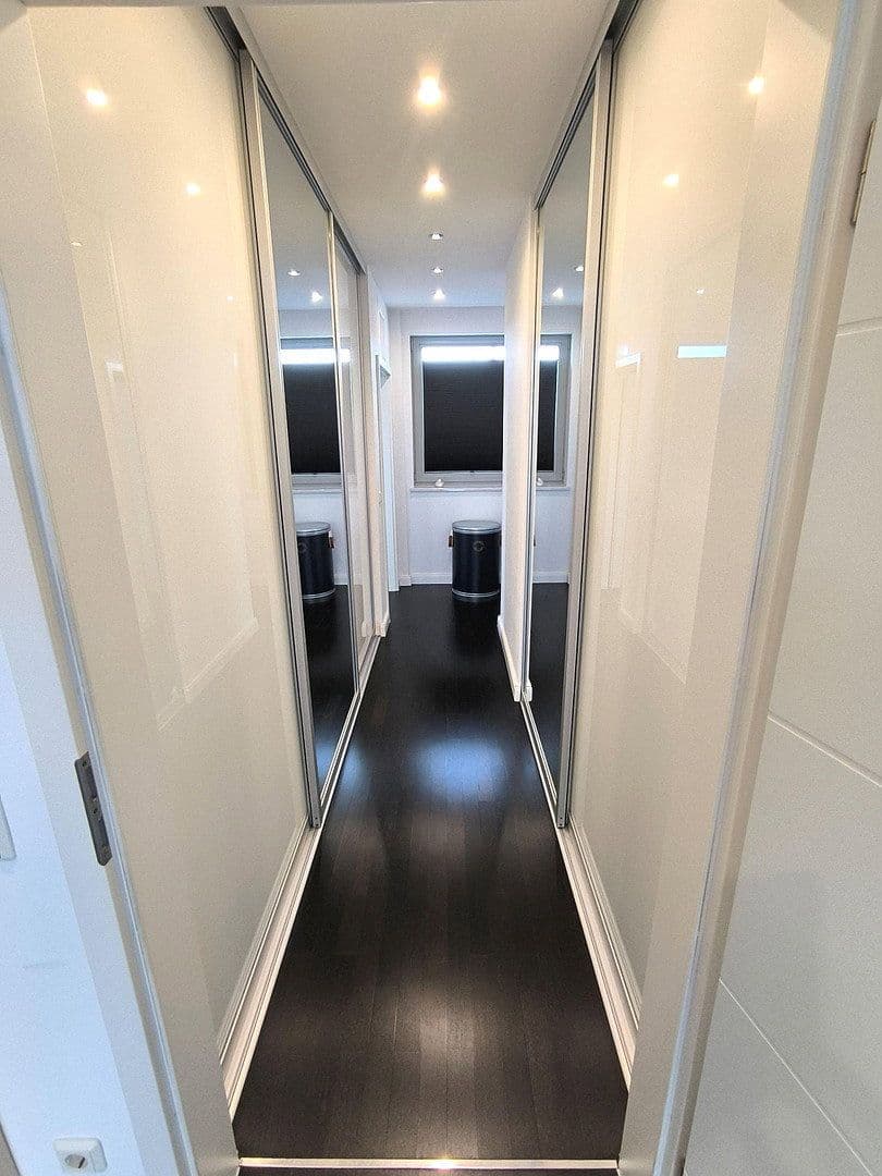 Predaj bytu 4-izbový 144 m², Saarbrücken, Sársko Predaj bytu 4-izbový 144 m², Saarbrücken, Sársko