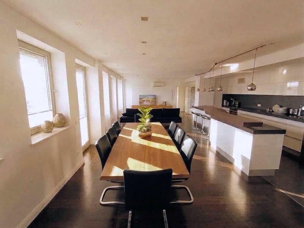 Predaj bytu 4-izbový 144 m², Saarbrücken, Sársko Predaj bytu 4-izbový 144 m², Saarbrücken, Sársko