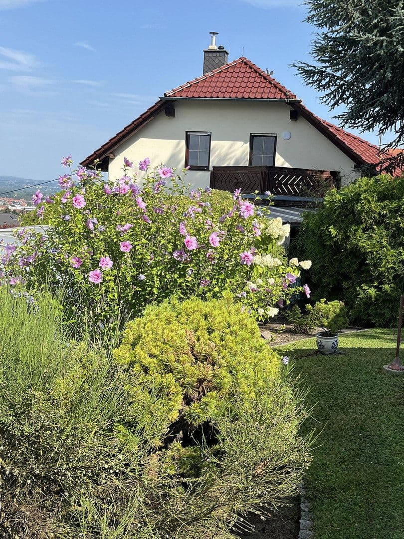 Predaj domu 140 m², pozemok 800 m², Luturmstraße 37, Heidenau, Sasko Predaj domu 140 m², pozemok 800 m², Luturmstraße 37, Heidenau, Sasko