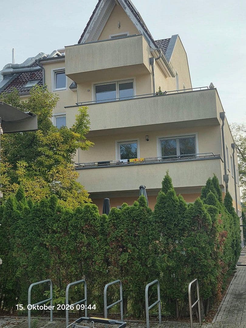 Prenájom bytu 4-izbový 126 m², Berlin, Berlín Prenájom bytu 4-izbový 126 m², Berlin, Berlín
