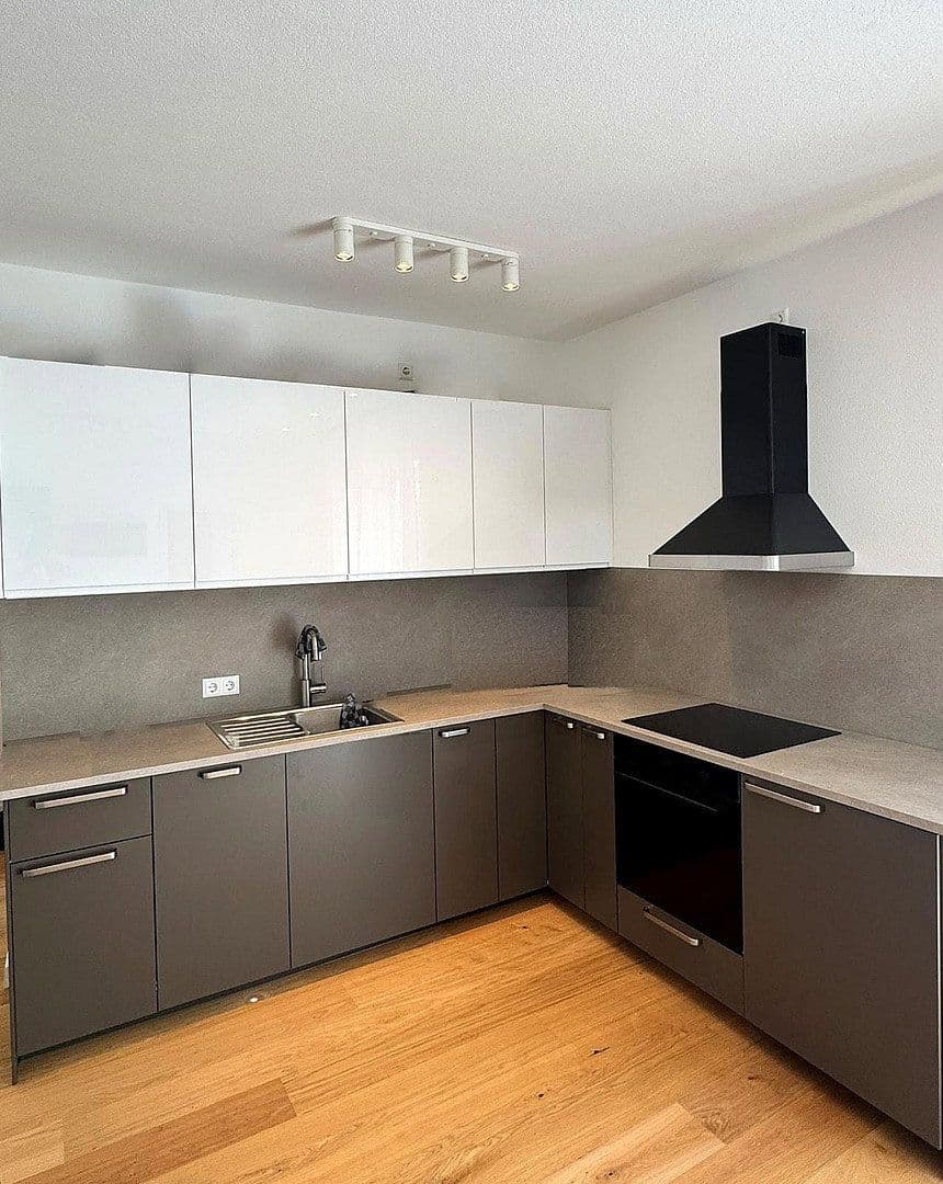 Prenájom bytu 2-izbový 51 m², Metzingen, Bádensko-Wurttembersko Prenájom bytu 2-izbový 51 m², Metzingen, Bádensko-Wurttembersko