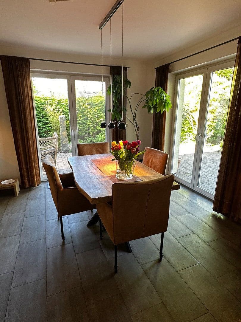 Predaj domu 149 m², pozemok 1.000 m², Hude (Oldenburg), Dolné Sasko Predaj domu 149 m², pozemok 1.000 m², Hude (Oldenburg), Dolné Sasko