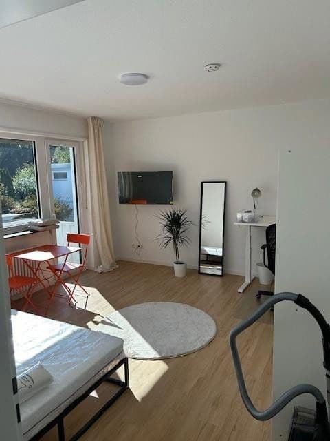 Prenájom bytu 12 m², Freiburg, Bádensko-Wurttembersko Prenájom bytu 12 m², Freiburg, Bádensko-Wurttembersko
