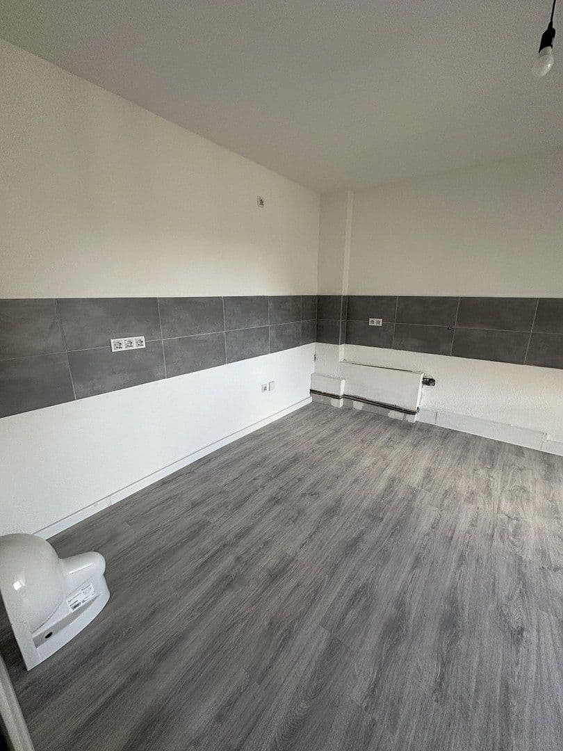 Prenájom bytu 5-izbový 110 m², Gelsenkirchen, Severné Porýnie - Westfálsko Prenájom bytu 5-izbový 110 m², Gelsenkirchen, Severné Porýnie - Westfálsko