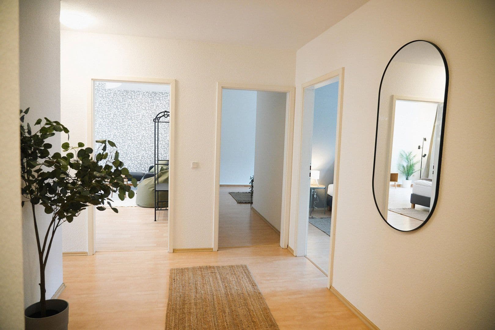 Prenájom bytu 3-izbový 94 m², Frankfrut Oder, Brandenbursko Prenájom bytu 3-izbový 94 m², Frankfrut Oder, Brandenbursko