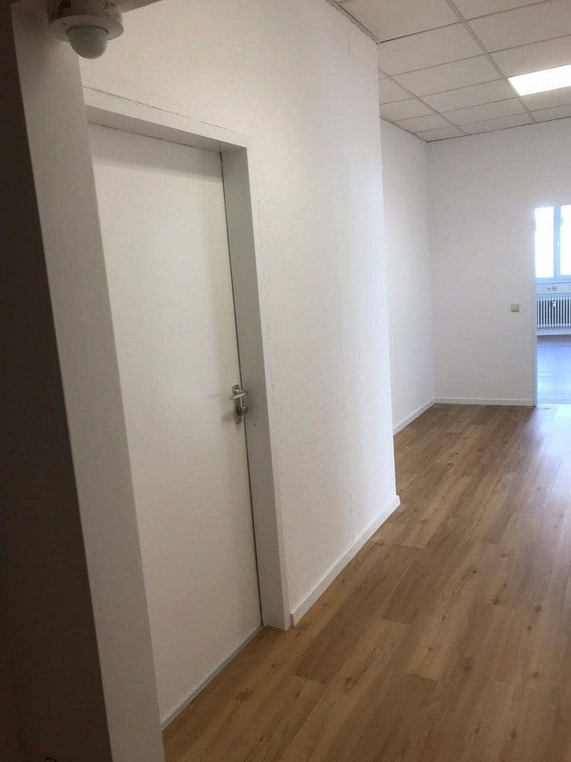 Prenájom kancelárie 168 m², Augsburg, Bavorsko Prenájom kancelárie 168 m², Augsburg, Bavorsko