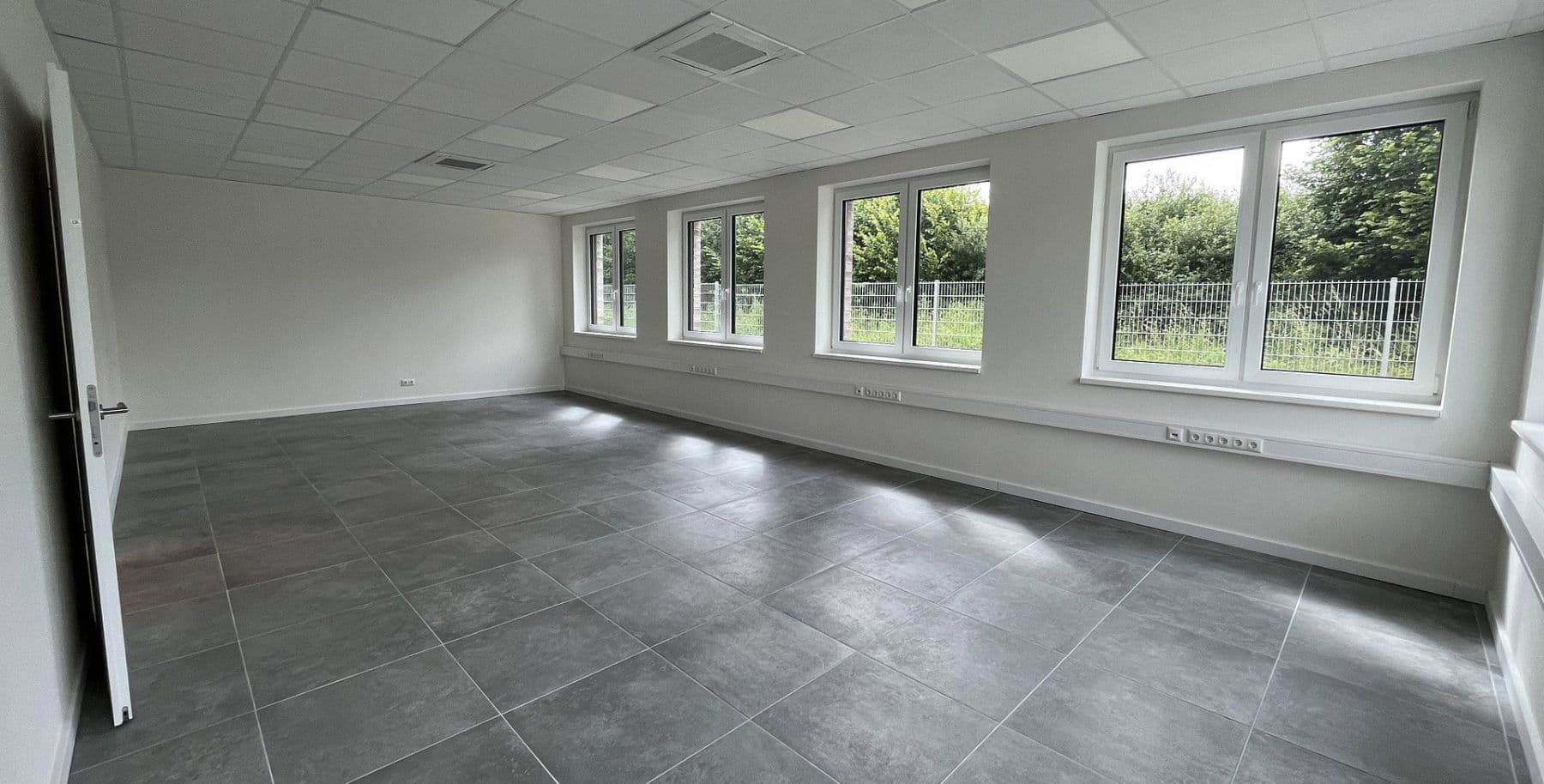 Prenájom kancelárie 148 m², Dr.-Gildemeister-Str. 12, Scharbeutz, Šlezvicko-Holštajnsko Prenájom kancelárie 148 m², Dr.-Gildemeister-Str. 12, Scharbeutz, Šlezvicko-Holštajnsko
