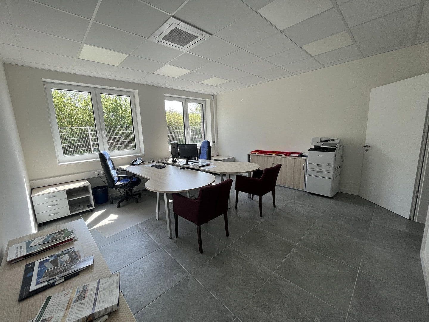 Prenájom kancelárie 148 m², Dr.-Gildemeister-Str. 12, Scharbeutz, Šlezvicko-Holštajnsko Prenájom kancelárie 148 m², Dr.-Gildemeister-Str. 12, Scharbeutz, Šlezvicko-Holštajnsko