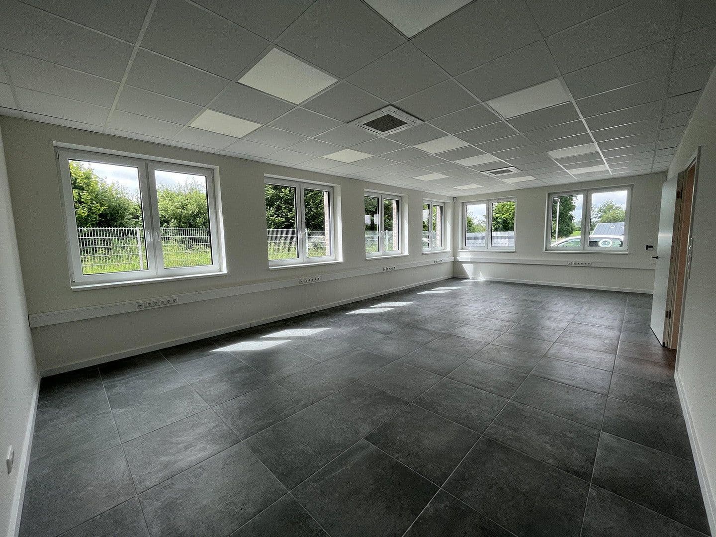 Prenájom kancelárie 148 m², Dr.-Gildemeister-Str. 12, Scharbeutz, Šlezvicko-Holštajnsko Prenájom kancelárie 148 m², Dr.-Gildemeister-Str. 12, Scharbeutz, Šlezvicko-Holštajnsko