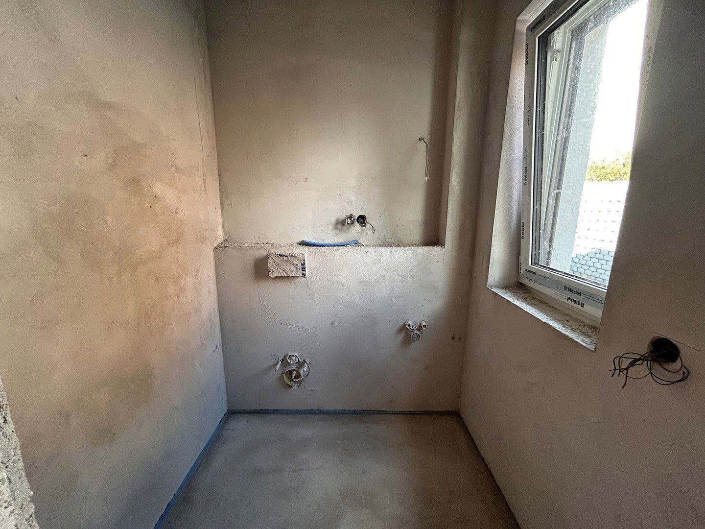 Predaj domu 120 m², pozemok 750 m², Delmenhorst, Dolné Sasko Predaj domu 120 m², pozemok 750 m², Delmenhorst, Dolné Sasko