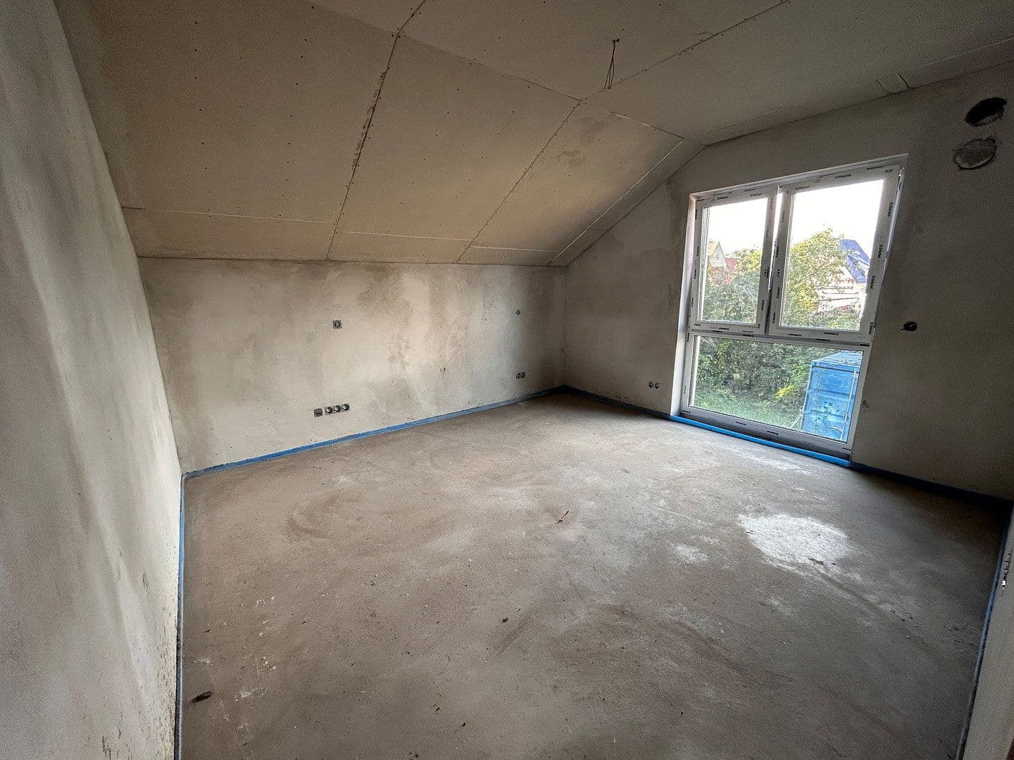 Predaj domu 120 m², pozemok 750 m², Delmenhorst, Dolné Sasko Predaj domu 120 m², pozemok 750 m², Delmenhorst, Dolné Sasko