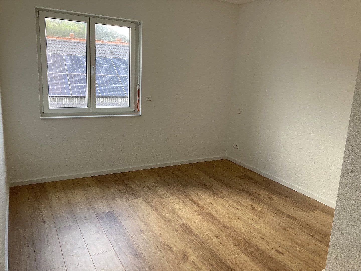 Prenájom bytu 3-izbový 85 m², Wiesenbach, Bádensko-Wurttembersko Prenájom bytu 3-izbový 85 m², Wiesenbach, Bádensko-Wurttembersko