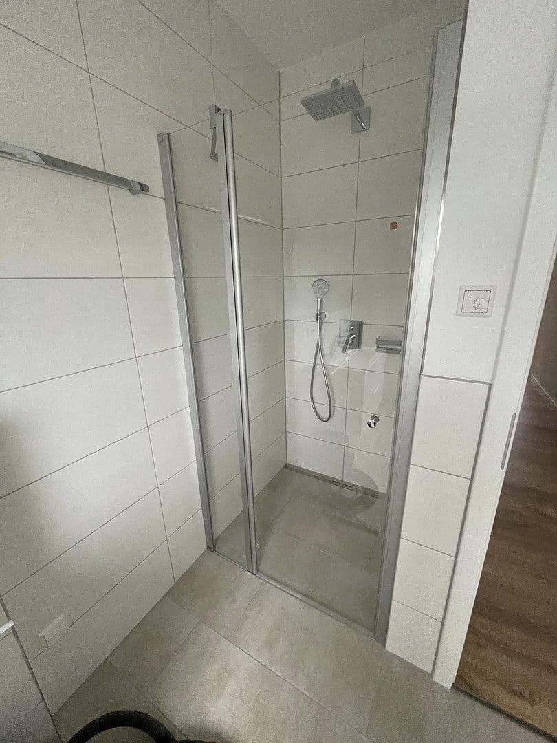 Prenájom bytu 3-izbový 85 m², Wiesenbach, Bádensko-Wurttembersko Prenájom bytu 3-izbový 85 m², Wiesenbach, Bádensko-Wurttembersko