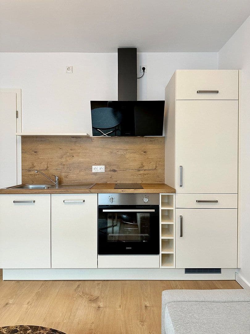 Prenájom bytu 1-izbový 28 m², Streitfeldstr., (Berg-am-Laim), München, Bavorsko Prenájom bytu 1-izbový 28 m², Streitfeldstr., (Berg-am-Laim), München, Bavorsko