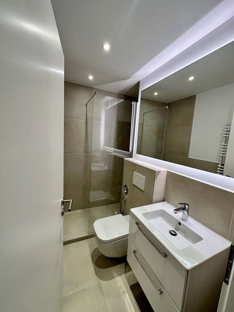 Prenájom bytu 1-izbový 28 m², Streitfeldstr., (Berg-am-Laim), München, Bavorsko Prenájom bytu 1-izbový 28 m², Streitfeldstr., (Berg-am-Laim), München, Bavorsko
