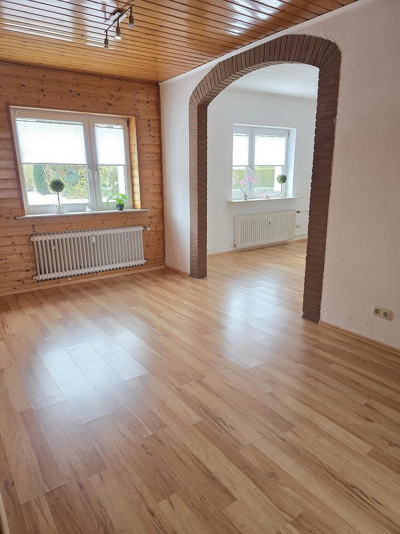 Prenájom bytu 4-izbový 100 m², Hohenlockstedt, Šlezvicko-Holštajnsko Prenájom bytu 4-izbový 100 m², Hohenlockstedt, Šlezvicko-Holštajnsko