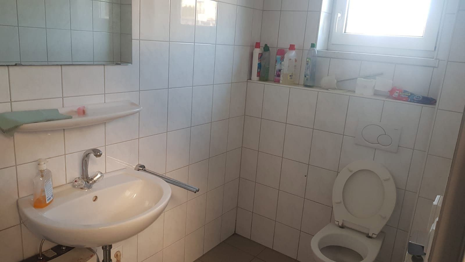 Prenájom nebytového priestoru 3.000 m², Elsbethenring 20, Pfeffenhausen, Bavorsko Prenájom nebytového priestoru 3.000 m², Elsbethenring 20, Pfeffenhausen, Bavorsko