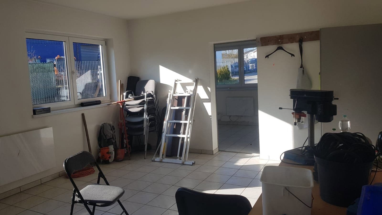 Prenájom nebytového priestoru 3.000 m², Elsbethenring 20, Pfeffenhausen, Bavorsko Prenájom nebytového priestoru 3.000 m², Elsbethenring 20, Pfeffenhausen, Bavorsko