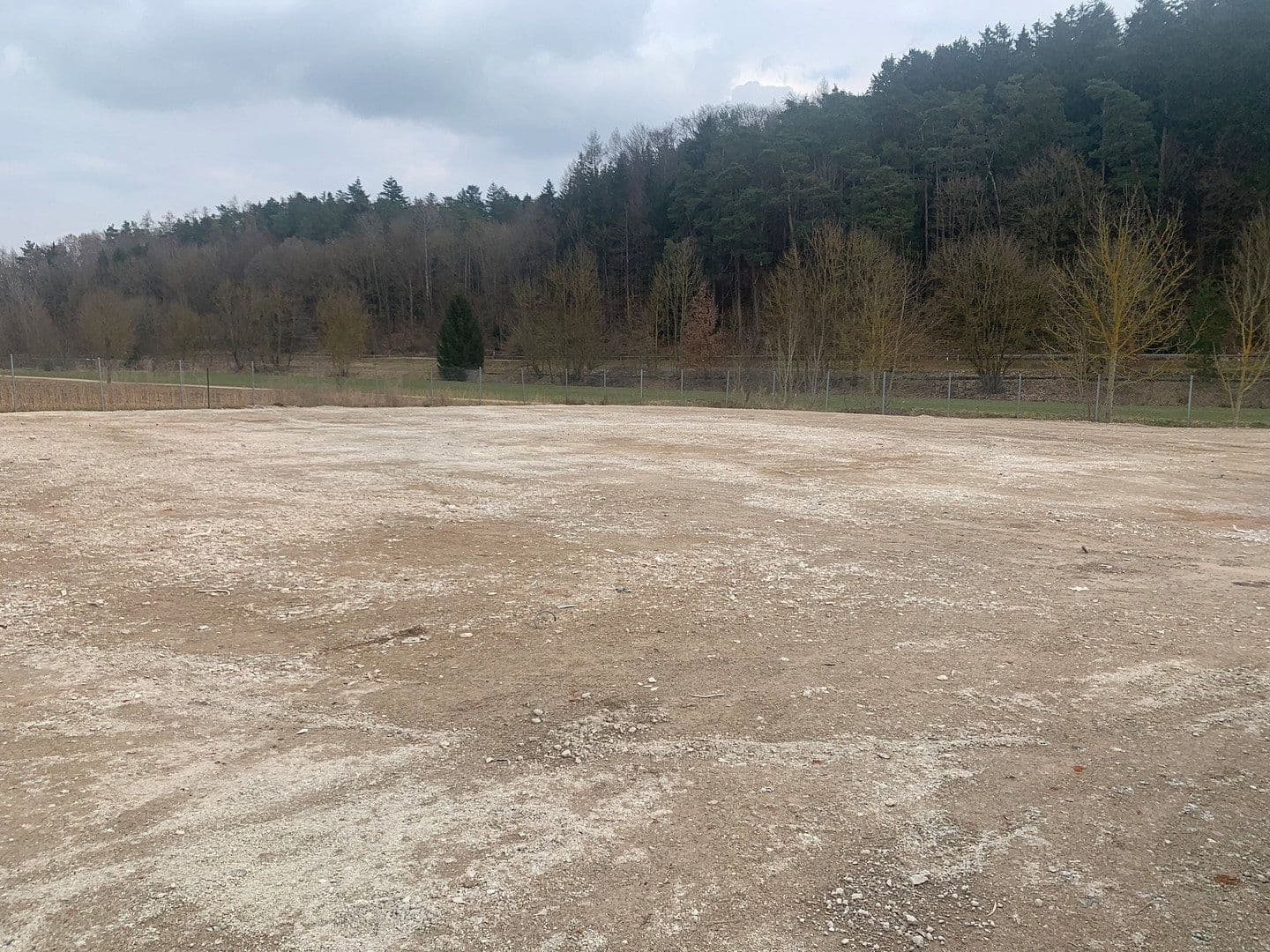 Prenájom nebytového priestoru 3.000 m², Elsbethenring 20, Pfeffenhausen, Bavorsko Prenájom nebytového priestoru 3.000 m², Elsbethenring 20, Pfeffenhausen, Bavorsko