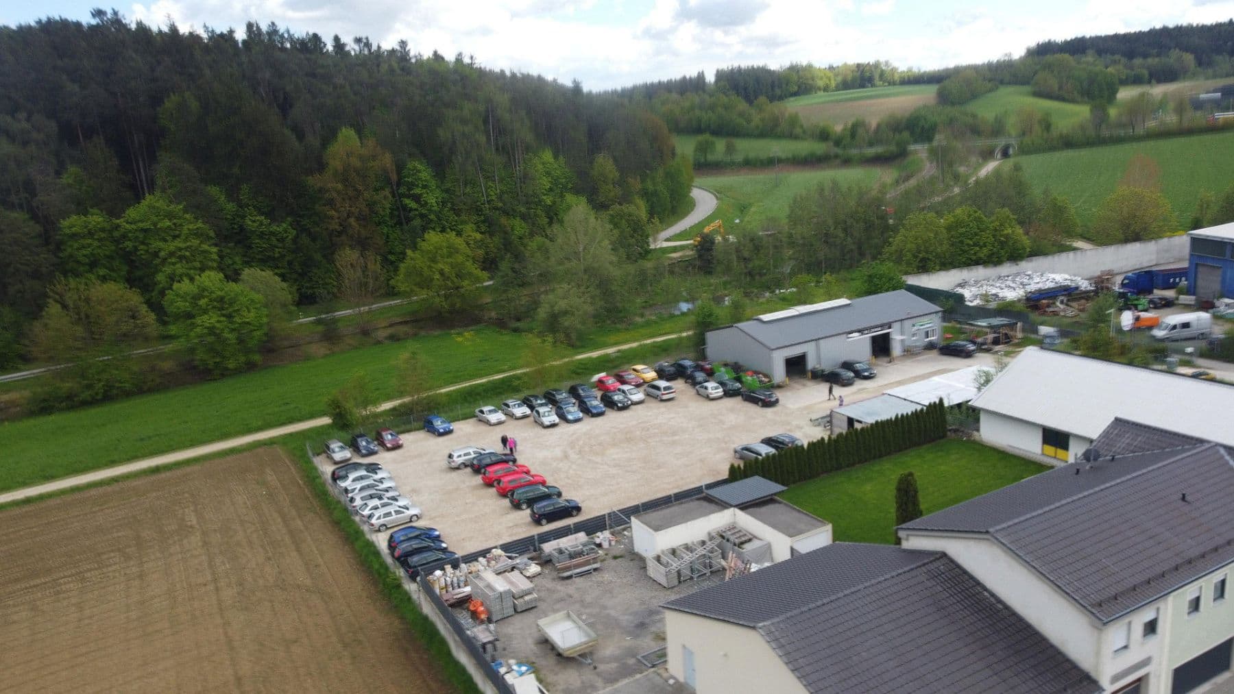 Prenájom nebytového priestoru 3.000 m², Elsbethenring 20, Pfeffenhausen, Bavorsko Prenájom nebytového priestoru 3.000 m², Elsbethenring 20, Pfeffenhausen, Bavorsko