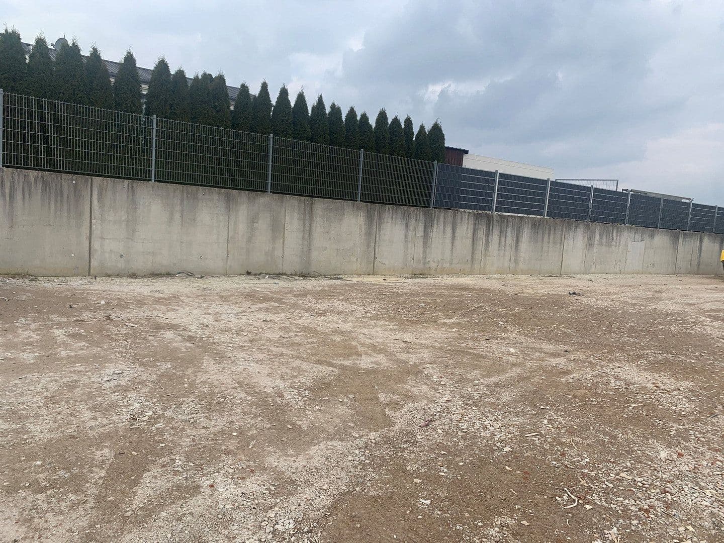 Prenájom nebytového priestoru 3.000 m², Elsbethenring 20, Pfeffenhausen, Bavorsko Prenájom nebytového priestoru 3.000 m², Elsbethenring 20, Pfeffenhausen, Bavorsko
