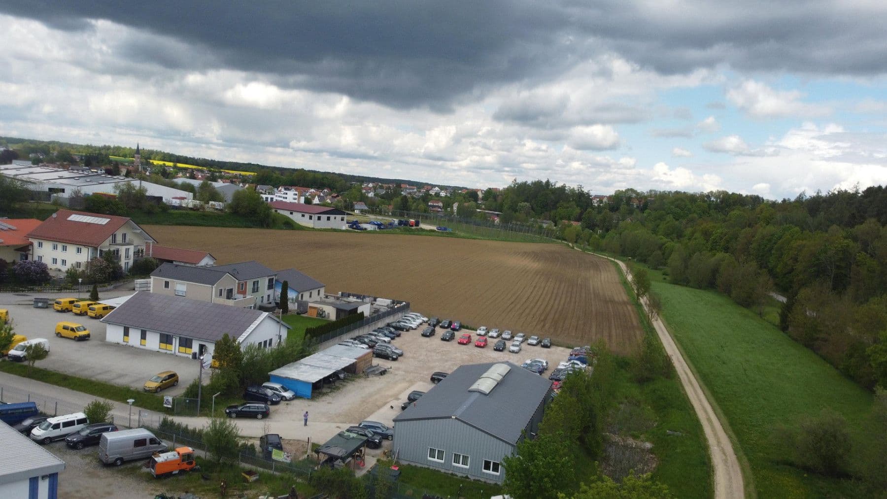 Prenájom nebytového priestoru 3.000 m², Elsbethenring 20, Pfeffenhausen, Bavorsko Prenájom nebytového priestoru 3.000 m², Elsbethenring 20, Pfeffenhausen, Bavorsko