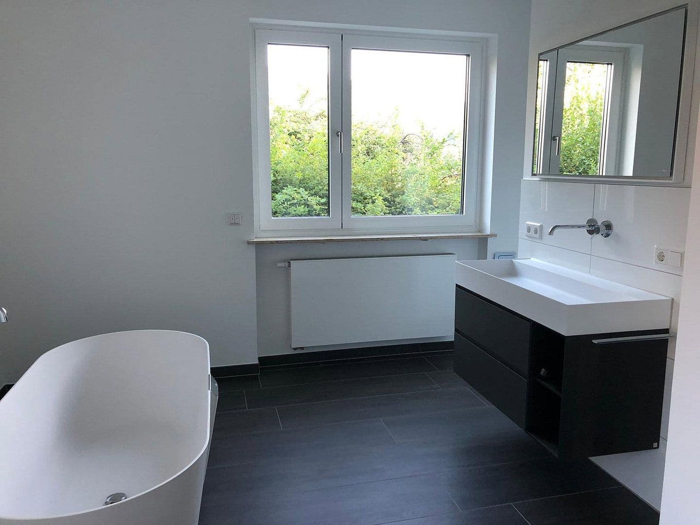 Prenájom domu 300 m², pozemok 1.899 m², Bürgstadt, Bavorsko Prenájom domu 300 m², pozemok 1.899 m², Bürgstadt, Bavorsko